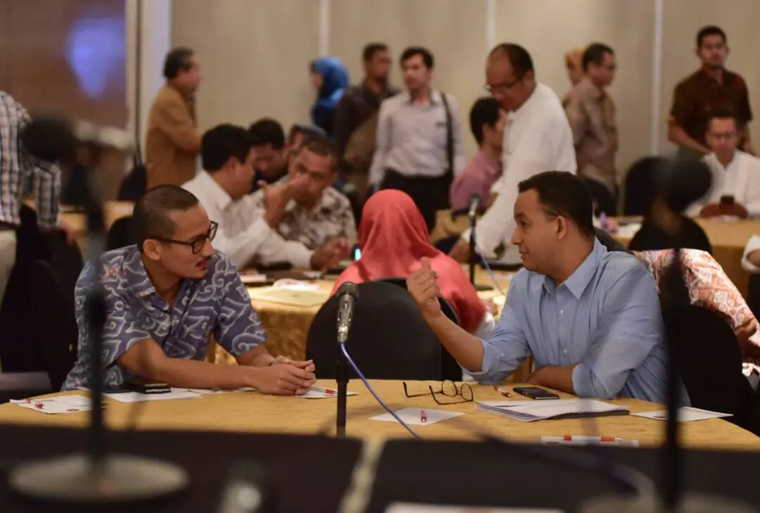 Anies - Sandi gelar rapat koordinasi dengan tim sinkronisasi, Senin (12/6/2017). (Liputan6.com/Rezki Apriliya Iskandar) 