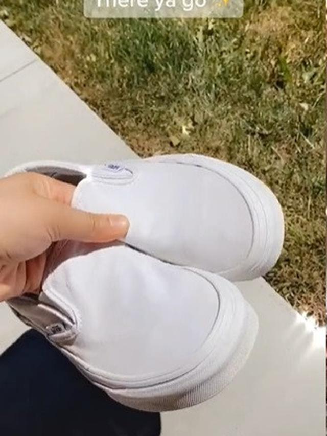 trik cuci sepatu putih