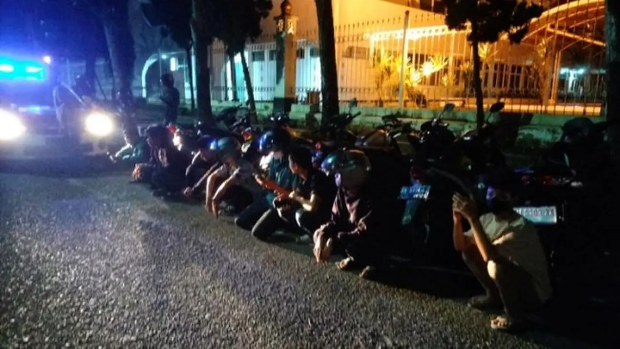 Remaja yang diamankan Polresta Pekanbaru karena melakukan balapan liar.