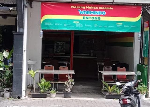 6. Warmindo Entong UGM Jadi Tempat Sahur Praktis bagi Mahasiswa Perantau