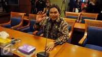 Anggota BPK, Achsanul Qosasi menghadiri rapat dengan Pansus Pelindo II di Jakarta, Kamis (22/10/2015). Pansus Pelindo meminta hasil audit BPK terhadap perusahaan yang diduga merugikan negara dalam kasus Pelindo II. (Liputan6.com/Johan Tallo)