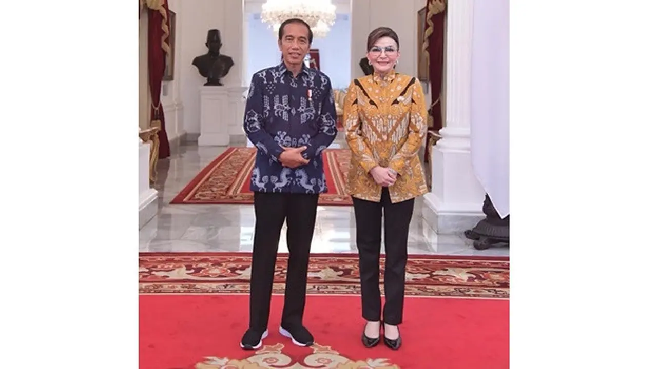 Kenalkan Tetty Paruntu, Bupati Cantik Minahasa Selatan