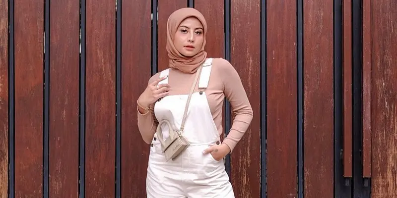 FOTO: Gaya OOTD Awkarin Tampil Casual, Bisa Jadi Inpsirasi