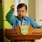 Jusuf Kalla memberikan pidato dalam pelantikan  Badan Kerja Sama Perguruan Tinggi Islam Swasta di Universitas Islam Riau. (Liputan6.com/M Syukur)
