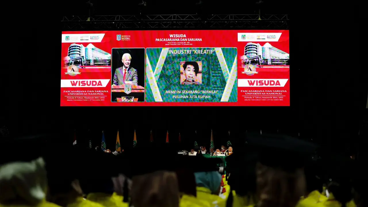 Gubernur Jawa Tengah Ganjar Pranowo, memberikan pembekalan pada acara Wisuda Sarjana dan Pascasarjana Universitas Nasional (UNAS) Jakarta yang diselenggarakan di Plenary Hall JCC, Senayan, Jakarta Pusat.