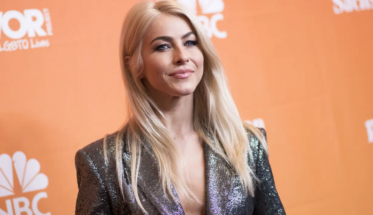 Julianne Hough memutuskan untuk berhubungan seksual pertama kali dengan suaminya kelak. Hal itu dikarenakan ia hanya ingin melakukannnya dengan orang yang spesial. (VALERIE MACON / AFP)