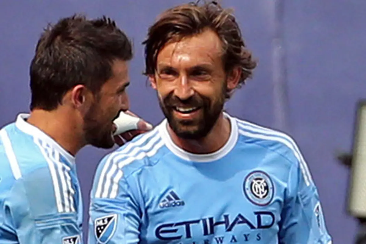Andrea Pirlo dan David Villa