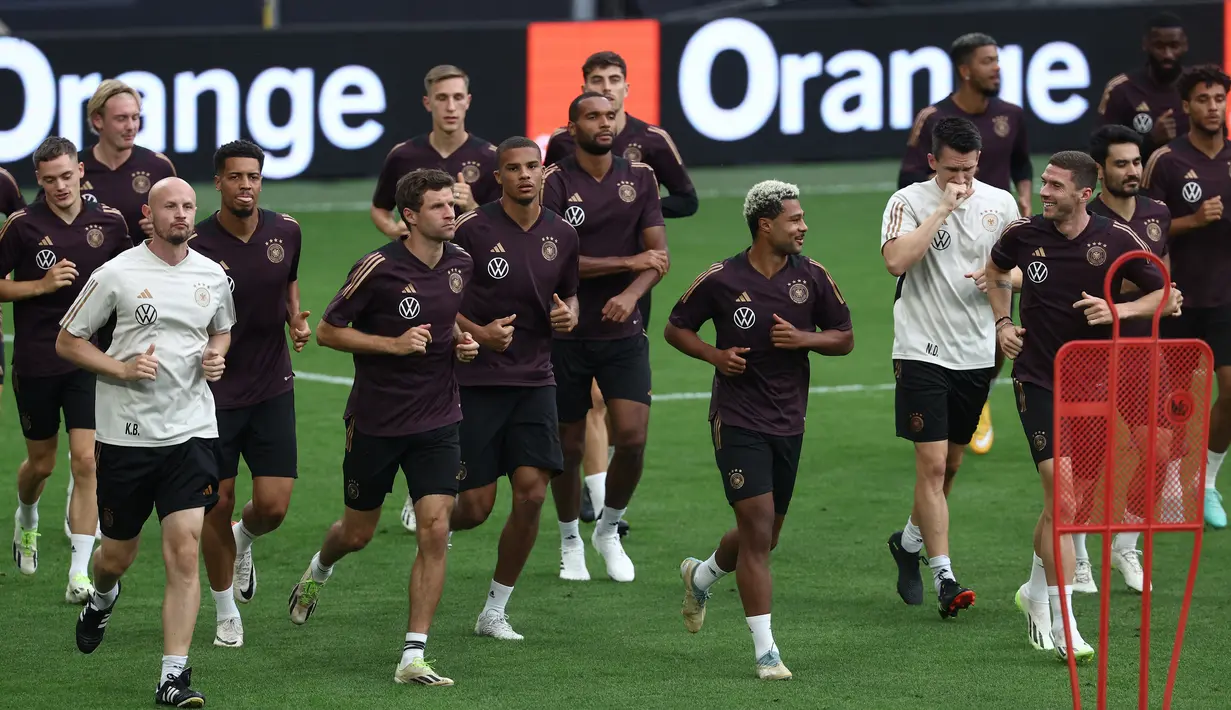 Setelah dikalahkan Jepang 2-1 di laga Grup E, Jerman pun dibantai tim Samurai Biru 4-1 beberapa hari lalu di Wolfsburg. (FRANCK FIFE / AFP)