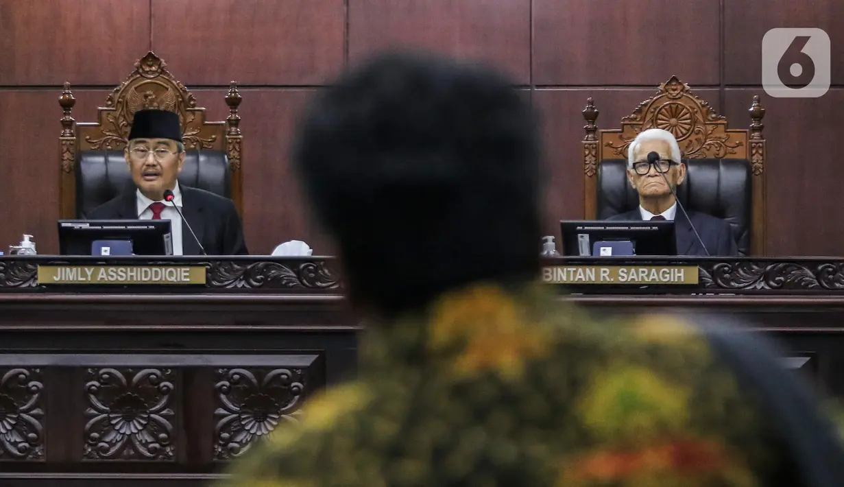 Sebab, para Hakim Terlapor secara bersama-sama membiarkan terjadinya praktik pelanggaran Kode Etik dan Perilaku Hakim Konstitusi yang nyata tanpa kesungguhan untuk saling ingat mengingatkan antar hakim. (Liputan6.com/Angga Yuniar)