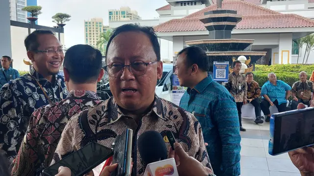 Kenaikan UMP Batal Diumumkan Hari Ini Kamis, 21 November 2024, Kenapa?
