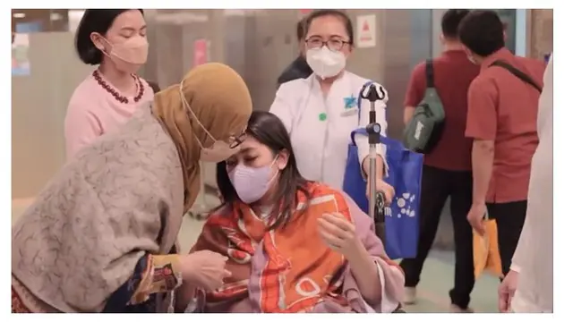 8 Momen Aliya Rajasa Istri Ibas Yudhoyono Melahirkan Anak Keempat, Penuh Haru Bahagia