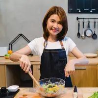 Ilustrasi memasak/copyright shutterstock