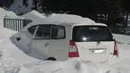 Durabilitas produk Toyota tak perlu diragukan lagi. Salju India, panas Arab Saudi, hingga kemacetan Jakarta bisa dilalui dengan santai. (Source: Instagram/@toyota_innova_in_the_world)