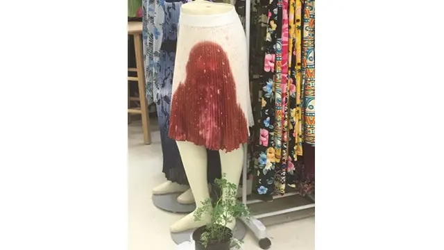 Dari Kursi Taman Hingga Fashion Item, 7 Desain Benda Ini Bikin Tepuk Jidat