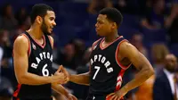 Toronto Raptors menundukkan Phoenix Suns 104-97 pada laga lanjutan NBA di Talking Stick Resort Arena, Phoenix, Rabu (3/2/2016).