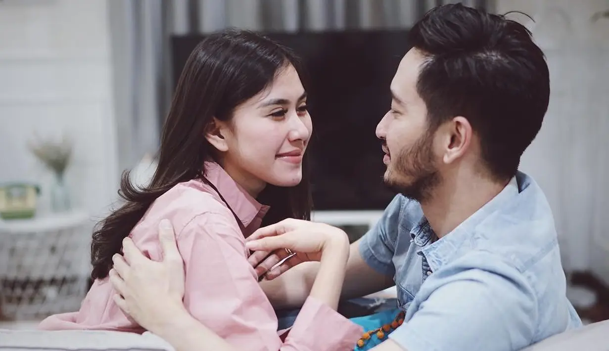 Syahnaz Sadiqah dan Jeje Govinda