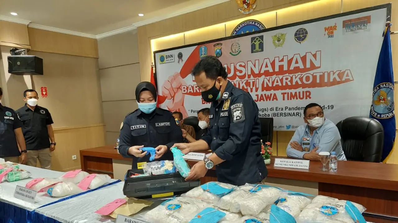 Barang bukti narkoba yang disita polisi. (Dian Kurniawan/Liputan6.com)