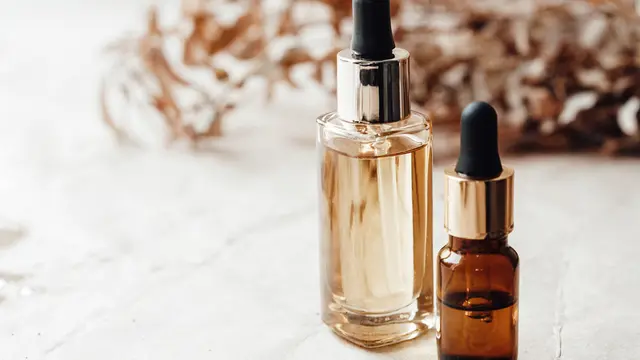 ilustrasi manfaat minyak zaitun/Milanana/shutterstock