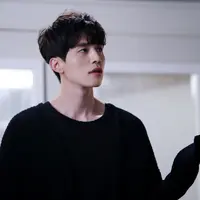 Lee Dong Wook memberikan jawaban kepada Heo Youngji yang ingin menikah dengannya.