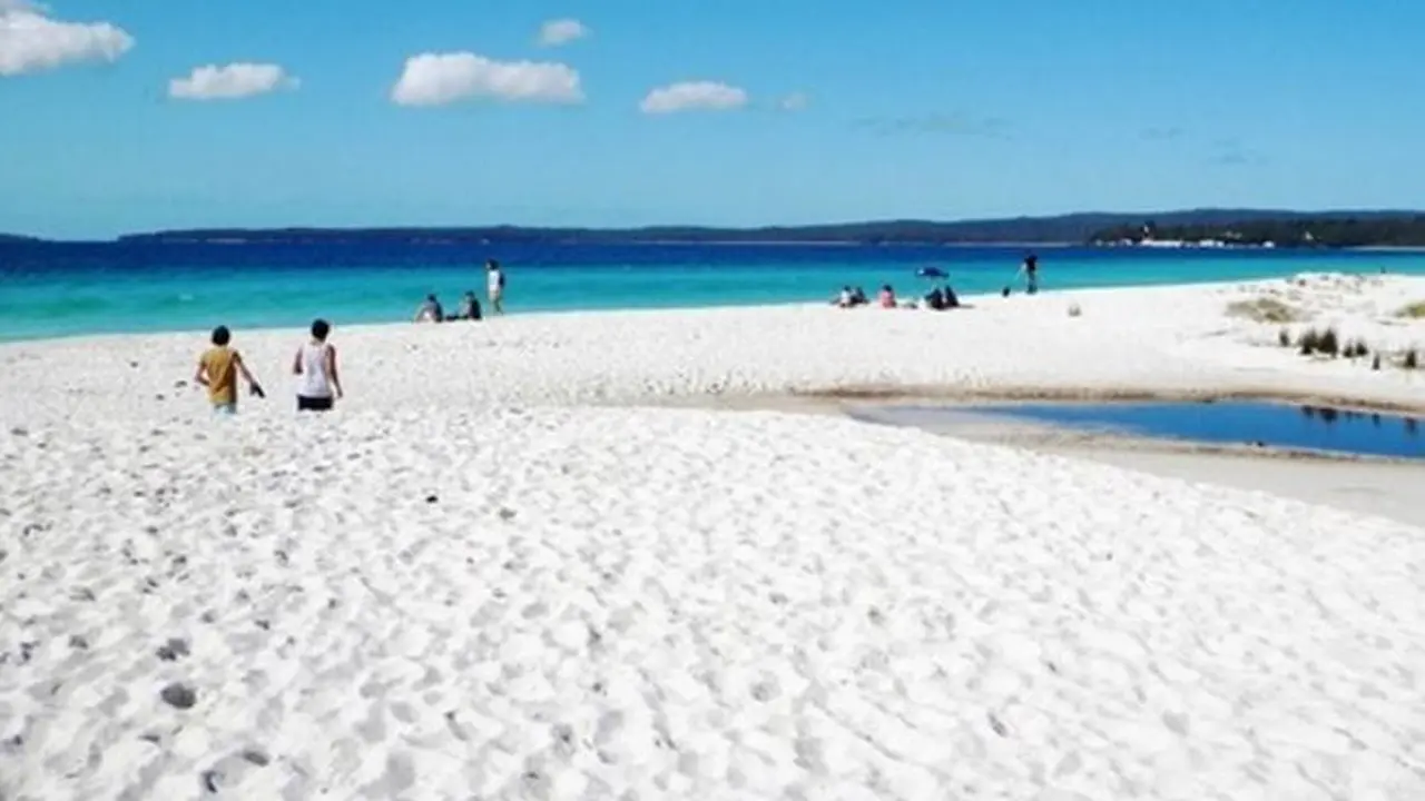 wisata pantai lampung