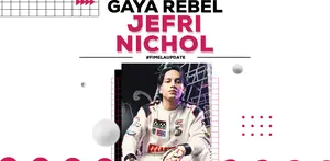 Aktor Jefri Nichol selalu mencuri perhatian lewat aksi terbarunya. Ia tampil gagah dan memesona dengan gaya rebel untuk pemotretan sebuah merk Sepatu ternama.