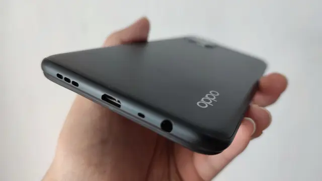Oppo A16k (Liputan6.com/Giovani Dio Prasasti)