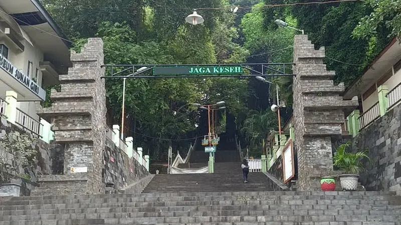 Makam Sunan Giri Gresik