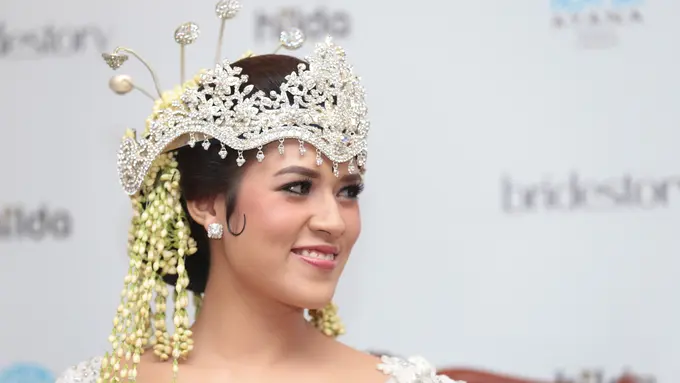 [Bintang] Pernikahan Raisa