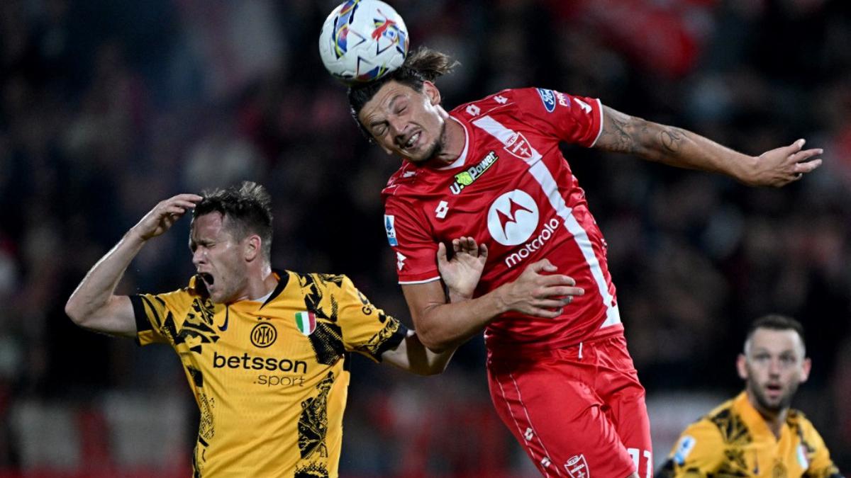 Piotr Zielinski: Bersinar di Timnas Polandia, Menagih Kepercayaan dari Chivu di Inter Milan