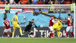 Austria patut berterima kasih pada Christoph Baumgartner yang berhasil mencetak gol satu-satunya pada menit ke-21 dengan memanfaatkan asis dari David Alaba. Keunggulan tersebut bertahan sampai wasit meniupkan peluit panjang. (Foto: AP/Pool/Marko Djurica)