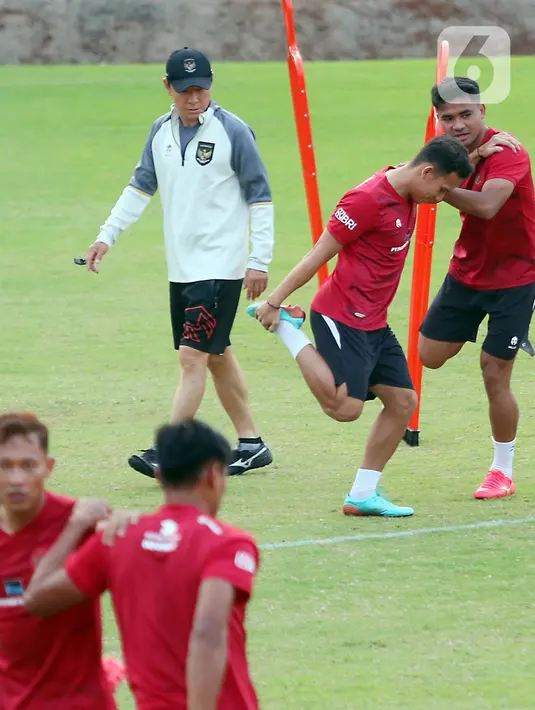 Latihan itu digelar sebagai persiapan tampil di fase pertama Kualifikasi Piala Dunia 2026 melawan timnas Brunei Darussalam pada 12 dan 17 Oktober 2023. (Liputan6.com/Angga Yuniar)