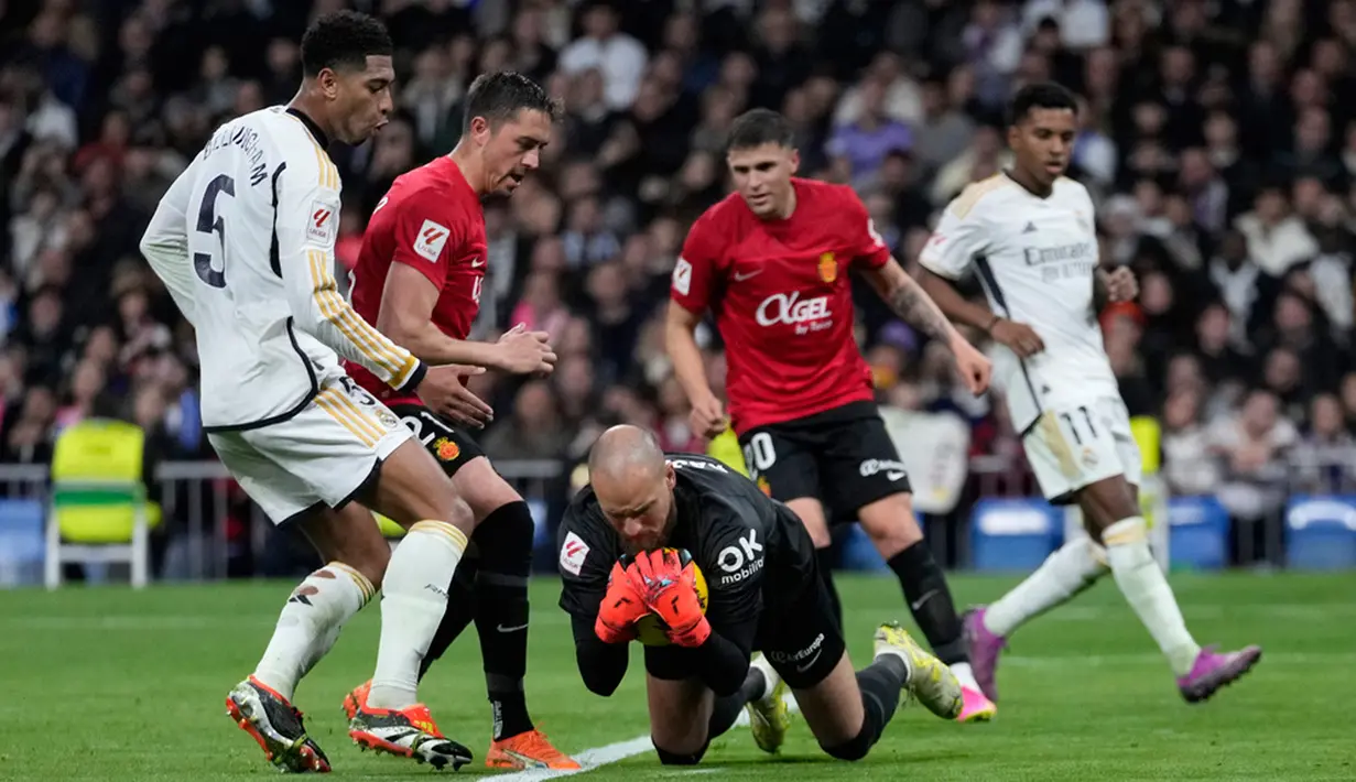 Nilai kedua tim sama 48 poin. (AP Photo/Bernat Armangue)