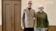 Walau sudah menyentuh usia lanjut, para lansia ini tetap menjaga kekompakan dari segi minat dan hobi.