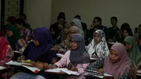 Peraturan Menteri Pendidikan dan Kebudayaan (Permendikbud) No 49 Tahun 2014 membuat para mahasiswa baru ketar-ketir, Jakarta, (17/9/14). (Liputan6.com/Faizal Fanani)