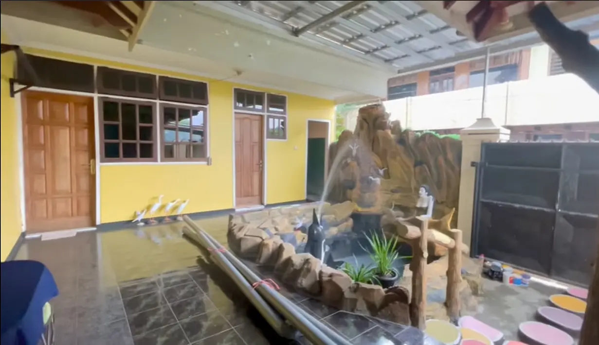 Rumah Dewi Perssik (Youtube/DEWI PERSSIK)