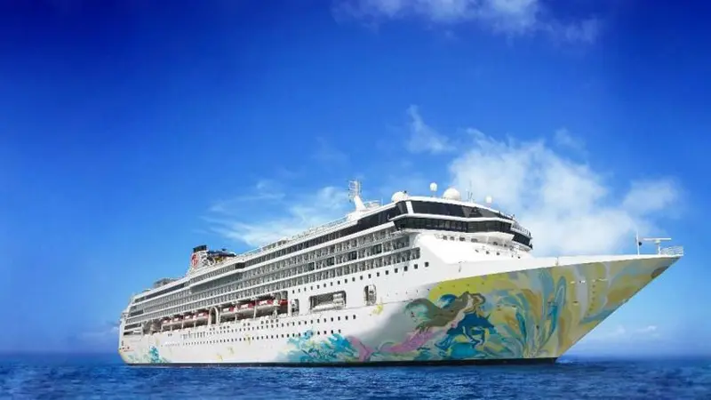 Resorts World Cruises Mulai Perjalanan Kembali di Hong Kong
