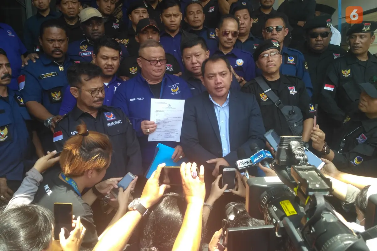 Partai Nasdem melaporkan mantan Menko Kemaritiman Rizal Ramli atas dugaan penghinaan, pencemaran nama baik, dan fitnah terhadap Surya Paloh. (merdeka.com)