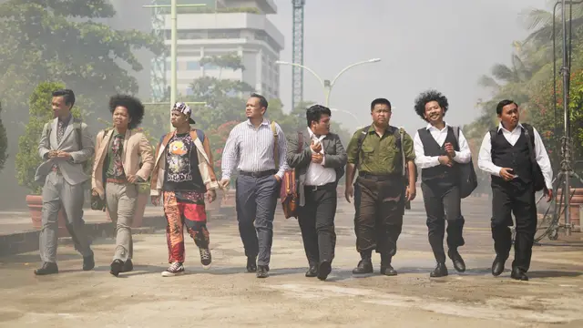 Comic 8 Revolution Santet K4bi3t (IMDB)