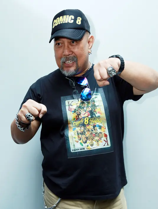 "Saya main nggak jadi Indro, nah itu bocorannya. Insha allah tahun ini (filmnya), kita lagi persiapkan," kata pemilik nama Drs. H. Indrodjojo Kusumonegoro itu. (Deki Prayoga/Bintang.com)