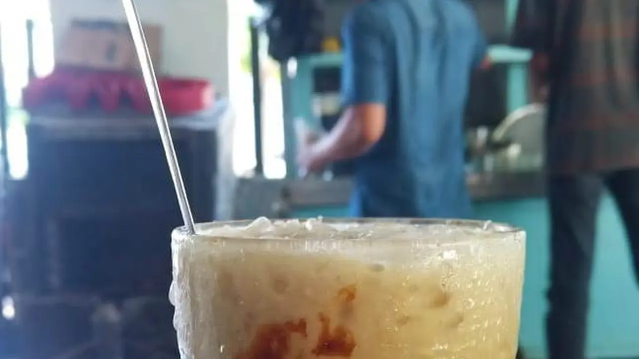 Es cendol patimura Padang. (Liputan6.com/ Novia Harlina)