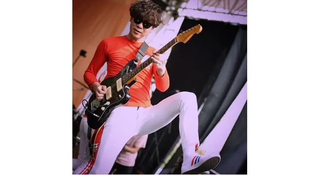 Ubah Model Rambut, Ini 6 Potret Terbaru Qibil The Changcuters di Usia 40 Tahun