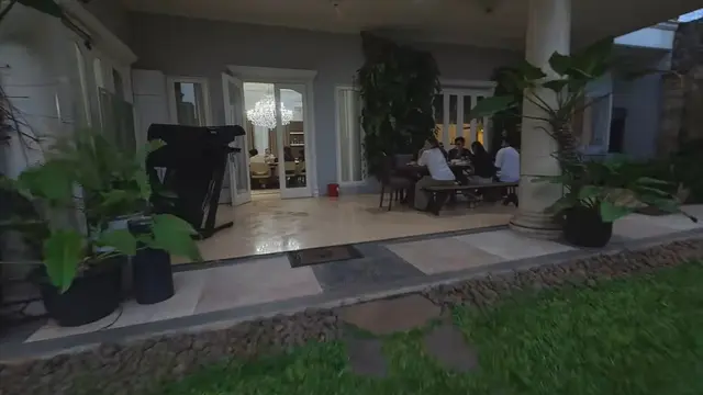 Potret Ruang Makan Rumah Kris Dayanti