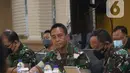 Panglima TNI Jenderal Andika Perkasa saat mengikuti rapat dengan Komite I DPD di Nusantara VI, Kompleks Parlemen MPR/DPR-DPD, Senayan, Jakarta, Selasa (8/2/2022). Rapat kerja ini membahas mengenai Pelaksanaan UU Nomor 43 Tahun 2008 tentang Wilayah Negara. (Liputan6.com/Angga Yuniar)