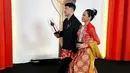 Melalui akun Instagram, Yura Yunita pun mengungkapkan kebahagiaannya bisa mendapatkan penghargaan Piala Citra 2023. Bahkan, ia dan sang suami tampak begitu bahagia mendapatkan penghargaan di FFI 2023. (Liputan6.com/IG/@yurayunita)