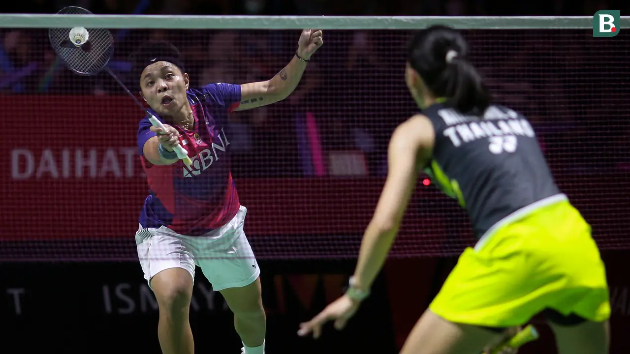 Foto: Istora Bergemuruh Kekecewaan, Tiga Wakil Indonesia Termasuk Apriyani/Fadia Tumbang pada Laga yang Sama di Indonesia Masters 2023