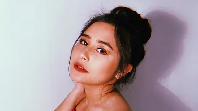 [Bintang] Prilly Latuconsina