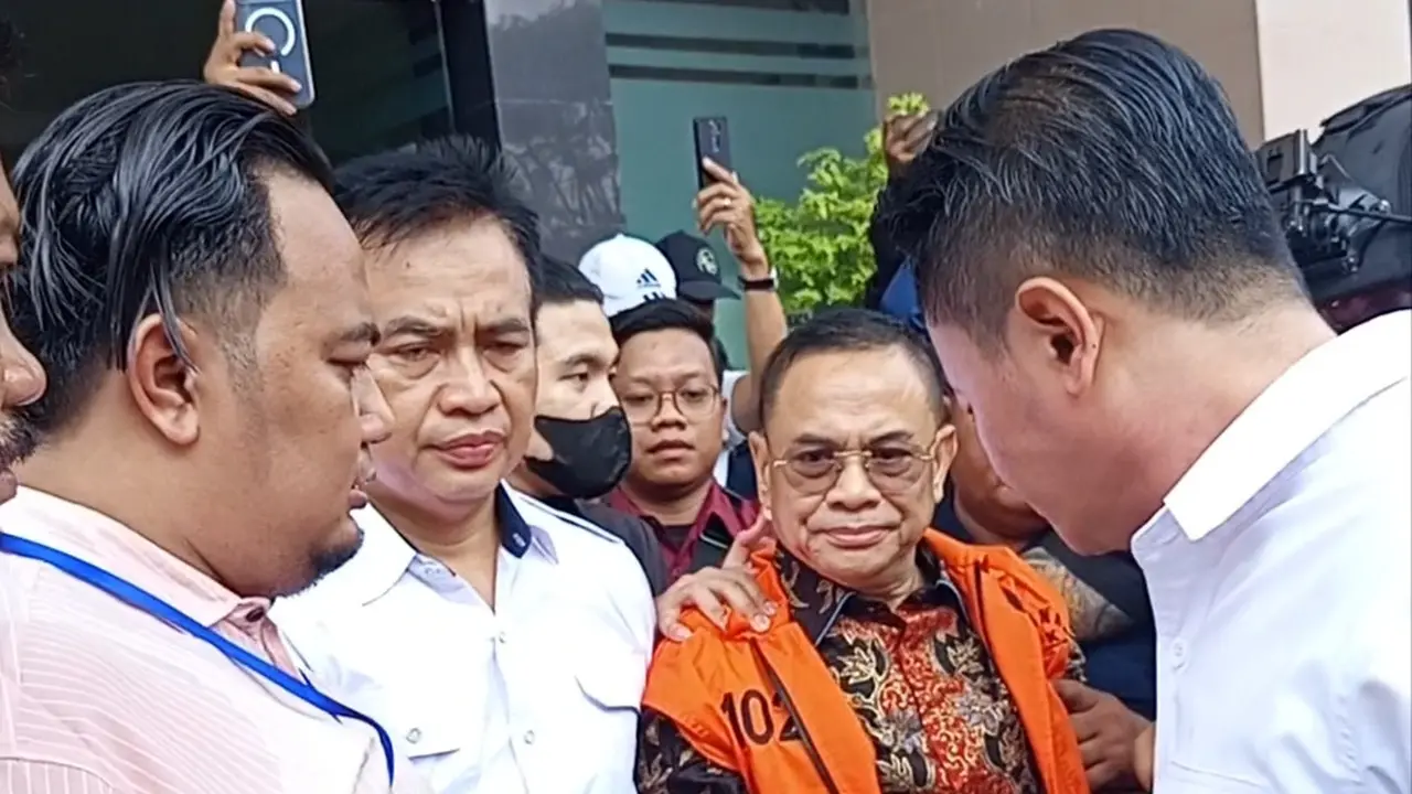 foto foto sidang bupati sudewo pati