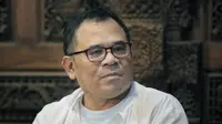 WhatsApp Sutradara Garin Nugroho Diretas
