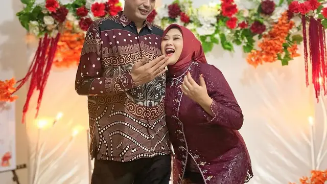Shelvie Hana Mantan Daus Mini Lamaran