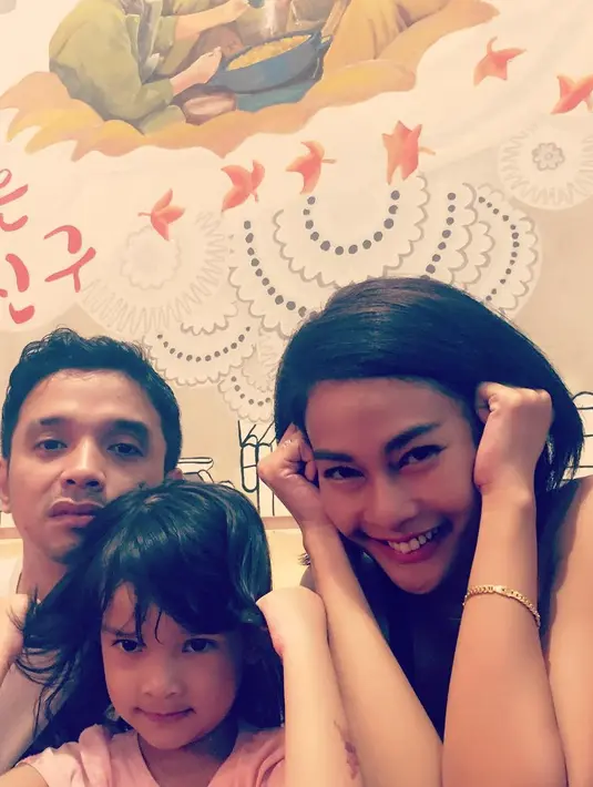 Endhita dan Onchi Ungu